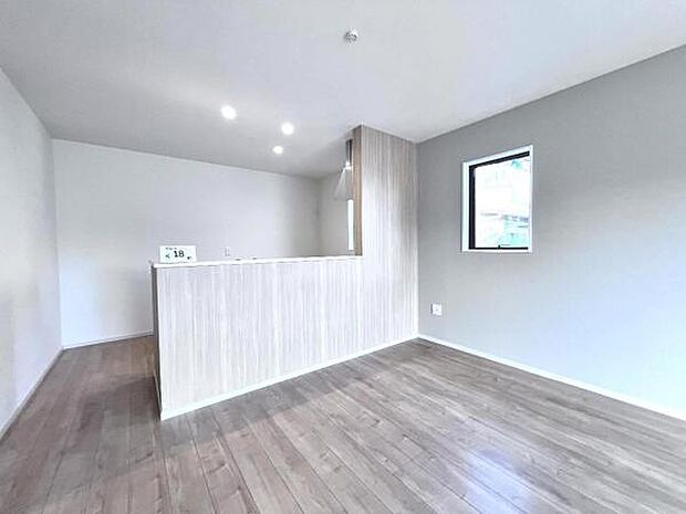 ご家族の温かい時間を演出するダイニングスペースです。