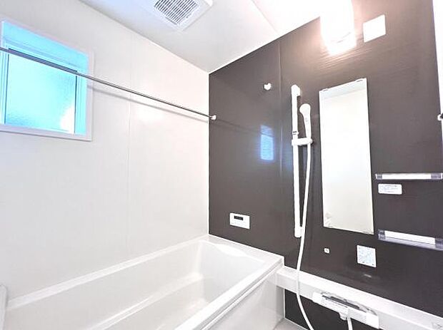 お風呂でほっとひといき。1日の疲れを癒しましょう。