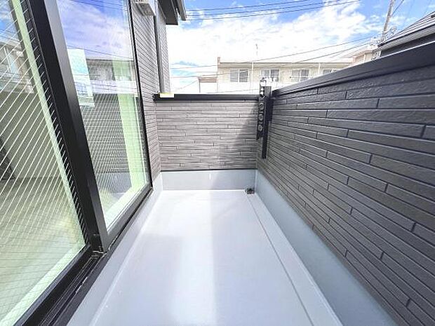 お洗濯ものを気持ち良く太陽の光で干せるのが嬉しいですね。