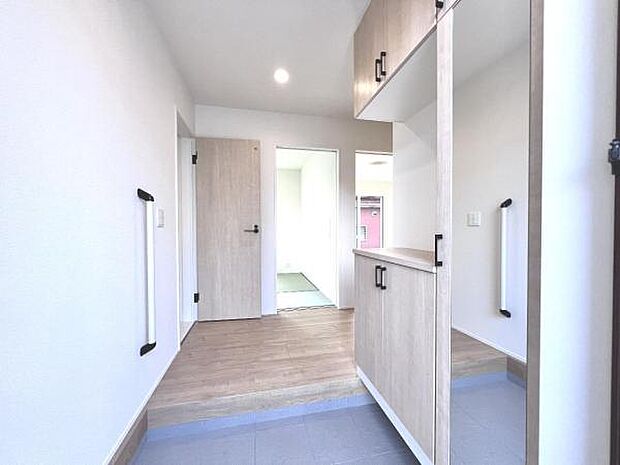 いつも気持ちよくご家族を迎えられる玄関です。