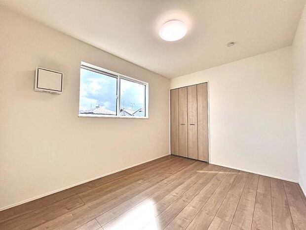 子供部屋にもちょうど良い大きさのお部屋です。