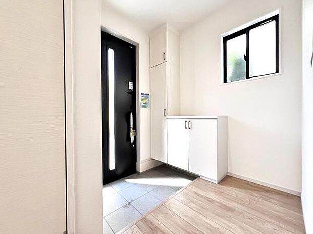 いつも気持ちよくご家族を迎えられる玄関です。