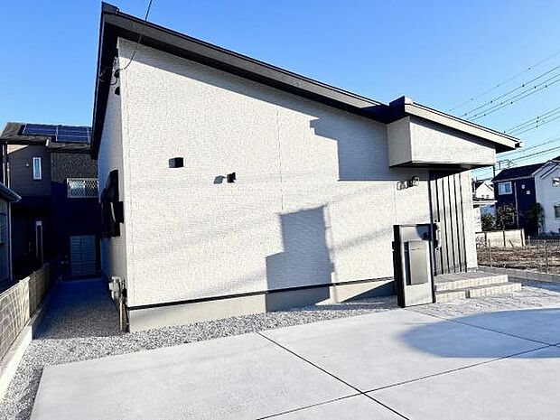 現地写真です。南側に建物がないので日当たり良好です