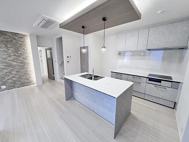 料理の時間が楽しくなる？型キッチンスペースです。