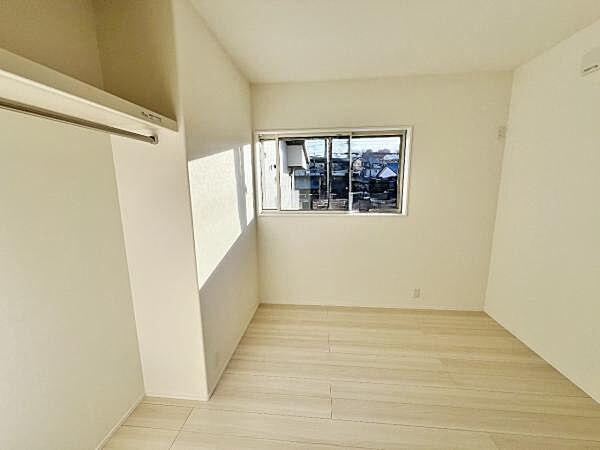 寝室を拡大表示