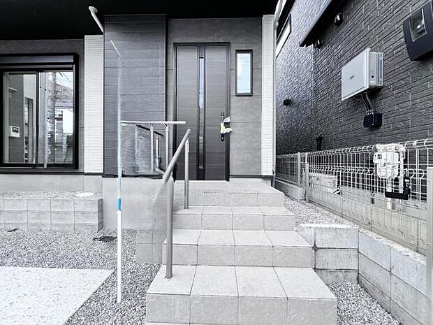 いつも気持ちよくご家族を迎えられる玄関です。