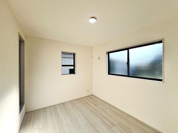 子供部屋にもちょうど良い大きさのお部屋です。