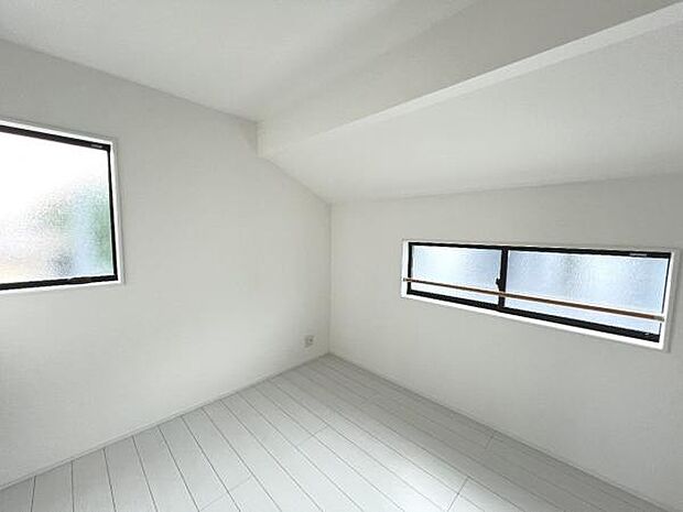 子供部屋にもちょうど良い大きさのお部屋です。