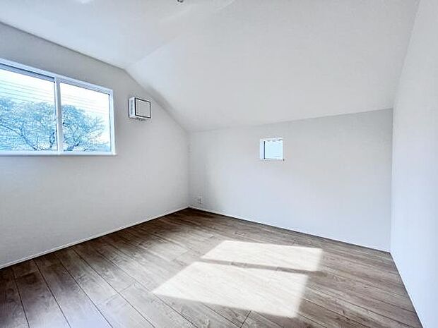 子供部屋にもちょうど良い大きさのお部屋です。