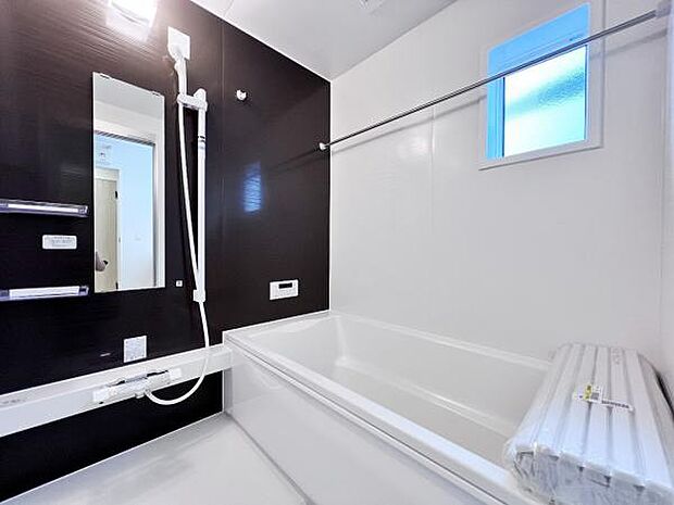 お風呂でほっとひといき。1日の疲れを癒しましょう。