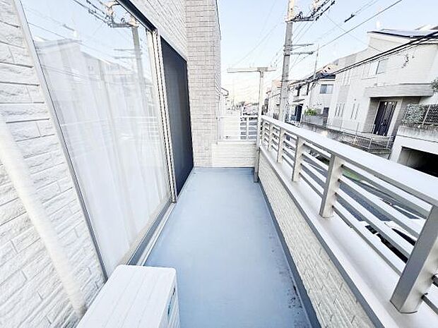 お洗濯ものを気持ち良く太陽の光で干せるのが嬉しいですね。