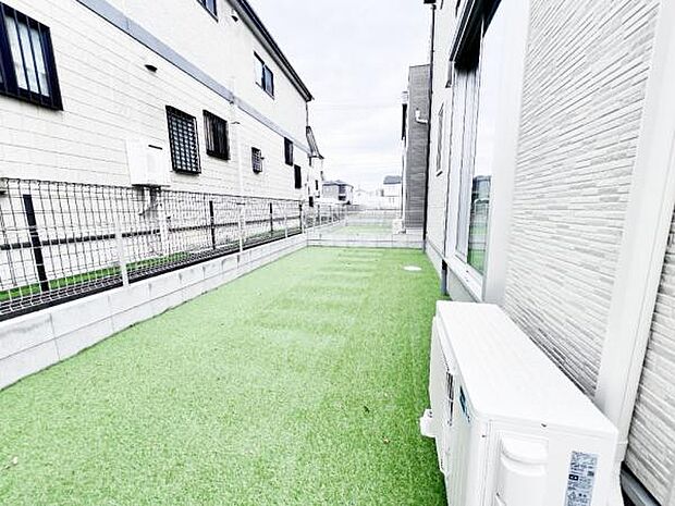 お庭スペースは、ガーデニングやお子様との外遊びなど多彩な用途でお楽しみいただけます。