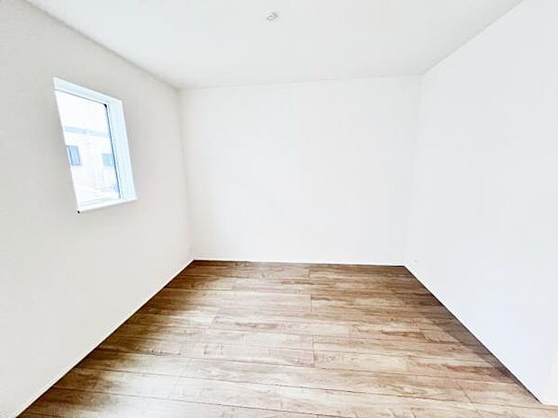 家族団らんの場所としてゆったりと居心地の良いリビングです。