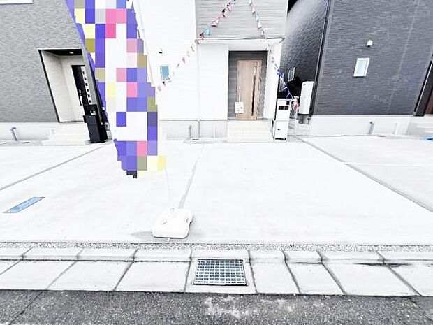 駐車場ももちろん完備しておりますのでお車所有の方にも心強いです。