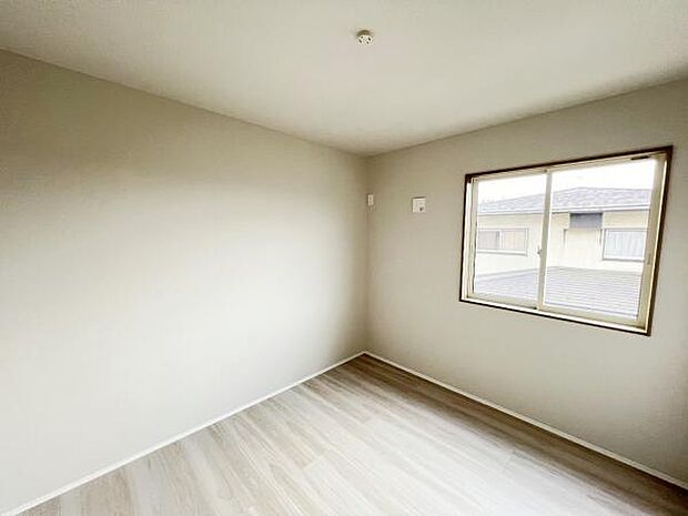 子供部屋にもちょうど良い大きさのお部屋です。