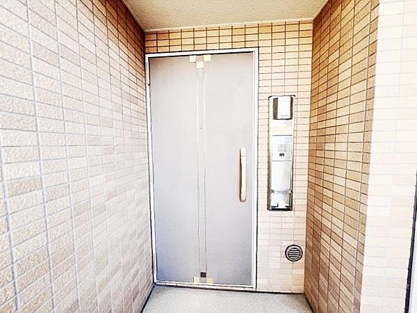 いつも気持ちよくご家族を迎えられる玄関です。