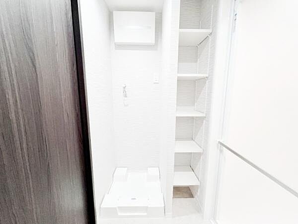 お天気を気にせずお洗濯ができ、室内干し可能です。