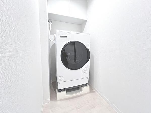 お天気を気にせずお洗濯ができ、室内干し可能です。