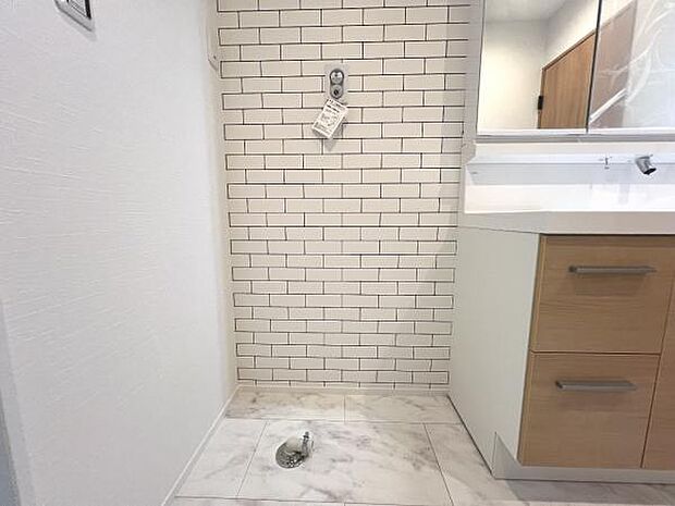 お天気を気にせずお洗濯ができ、室内干し可能です。