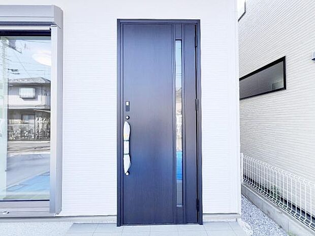 いつも気持ちよくご家族を迎えられる玄関です。