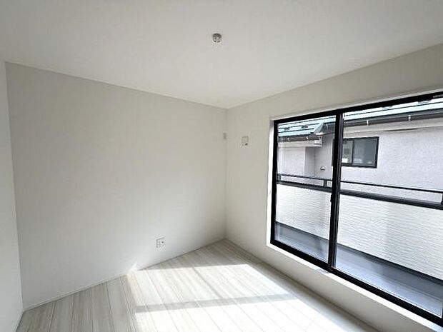 子供部屋にもちょうど良い大きさのお部屋です。
