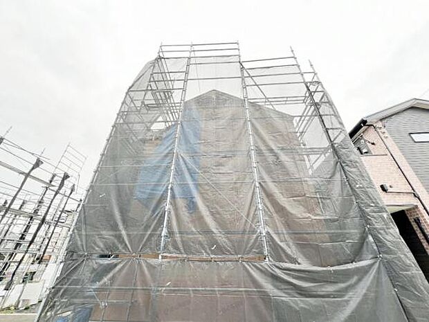 一生懸命建築中です。完成が楽しみですね。
