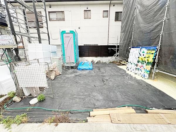 駐車場ももちろん完備しておりますのでお車所有の方にも心強いです。