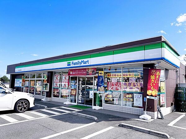 ファミリーマート 八王子秋川街道店まで約420m（徒歩6分）