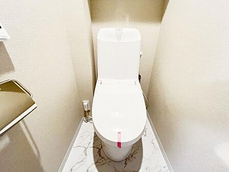 ほっと安らげるトイレ空間です。