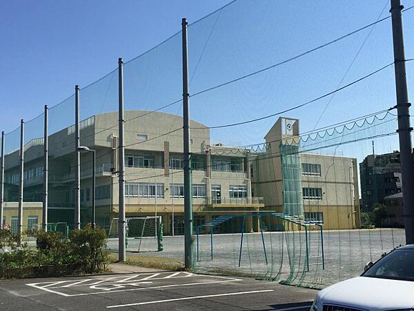 八王子市立第七小学校まで約910m（徒歩12分）