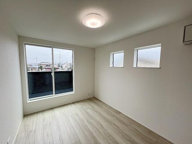子供部屋にもちょうど良い大きさのお部屋です。
