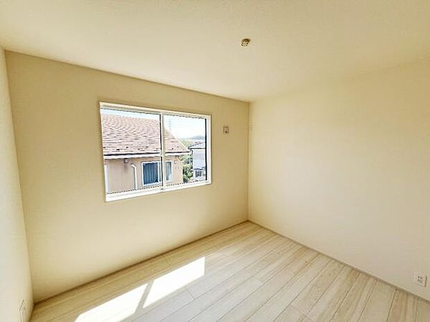 子供部屋にもちょうど良い大きさのお部屋です。