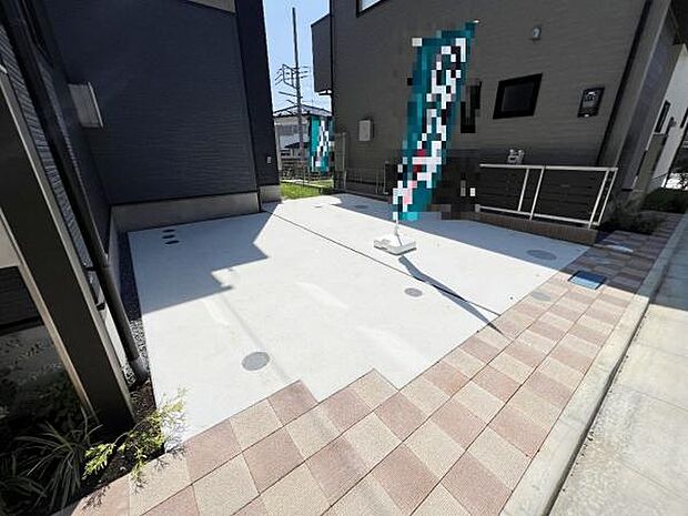 駐車場ももちろん完備しておりますのでお車所有の方にも心強いです。