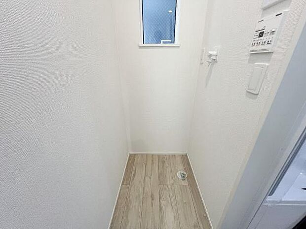 お天気を気にせずお洗濯ができ、室内干し可能です。