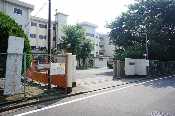 八王子市立打越中学校まで約1100m（徒歩14分）
