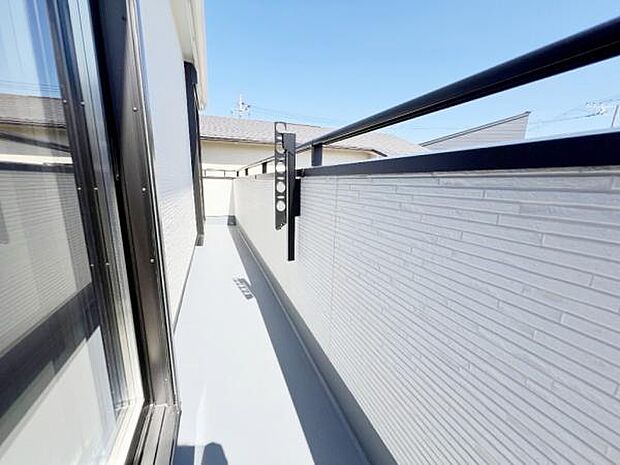 お洗濯ものを気持ち良く太陽の光で干せるのが嬉しいですね。