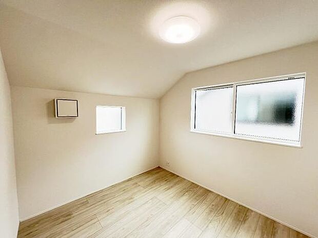 子供部屋にもちょうど良い大きさのお部屋です。
