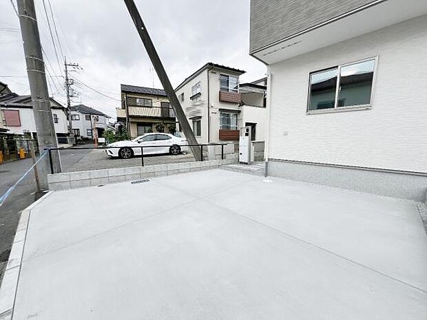 駐車場ももちろん完備しておりますのでお車所有の方にも心強いです。