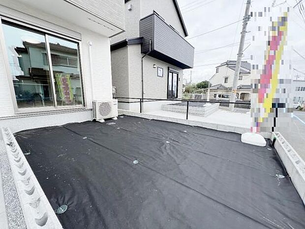 お庭スペースは、ガーデニングやお子様との外遊びなど多彩な用途でお楽しみいただけます。