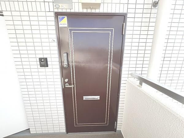 いつも気持ちよくご家族を迎えられる玄関です。