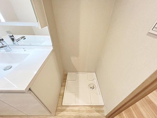 お天気を気にせずお洗濯ができ、室内干し可能です。