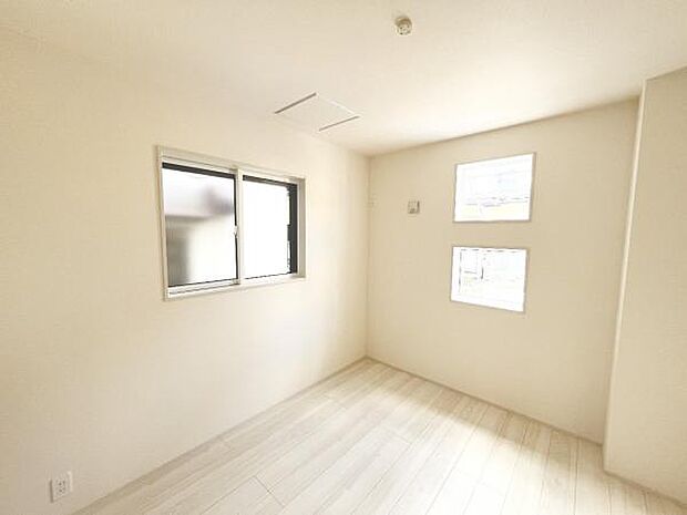 子供部屋にもちょうど良い大きさのお部屋です。