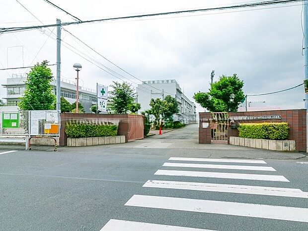 立川市立立川第二中学校まで約2000m（徒歩25分）
