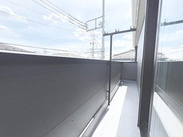 お洗濯ものを気持ち良く太陽の光で干せるのが嬉しいですね。