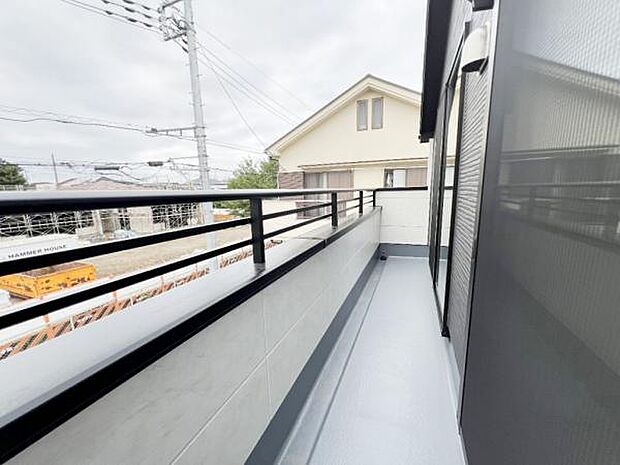 お洗濯ものを気持ち良く太陽の光で干せるのが嬉しいですね。