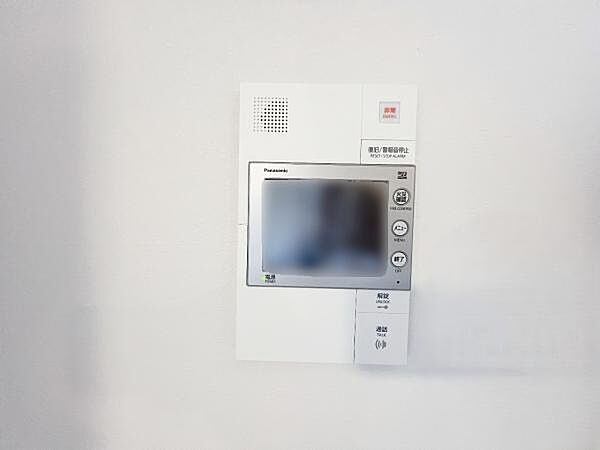 訪問者を確認できるTVモニター付きインターフォンです。
