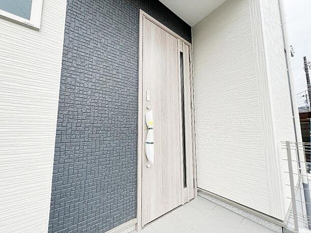 いつも気持ちよくご家族を迎えられる玄関です。