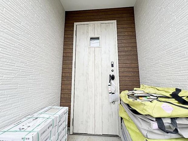 いつも気持ちよくご家族を迎えられる玄関です。