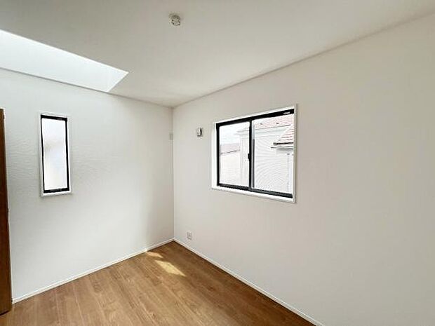 子供部屋にもちょうど良い大きさのお部屋です。