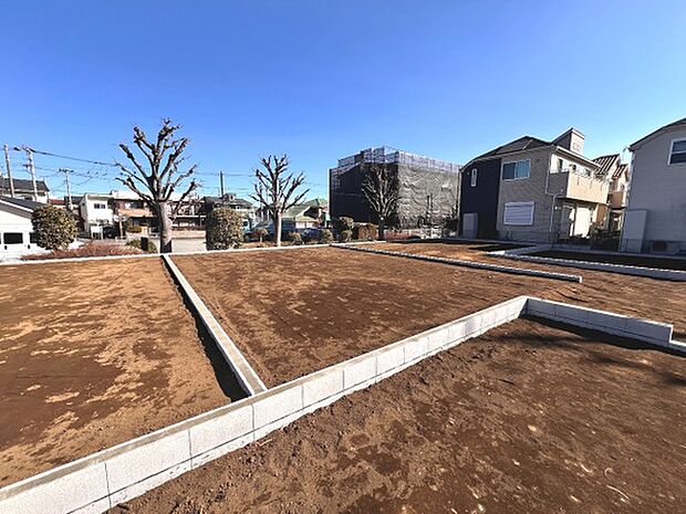 敷地は約35坪ございます。